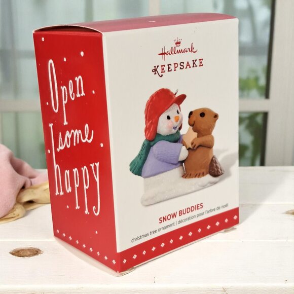 Hallmark Keepsake Snow Buddies Beaver 18th In Series Ornament 2015 - Picture 2 of 9